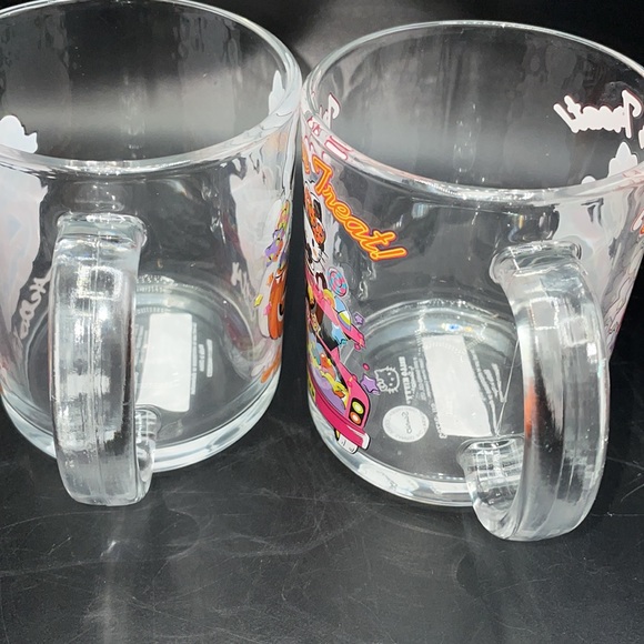 (2) Hello Kitty Halloween Clear mugs/coffee cups - Picture 2 of 3